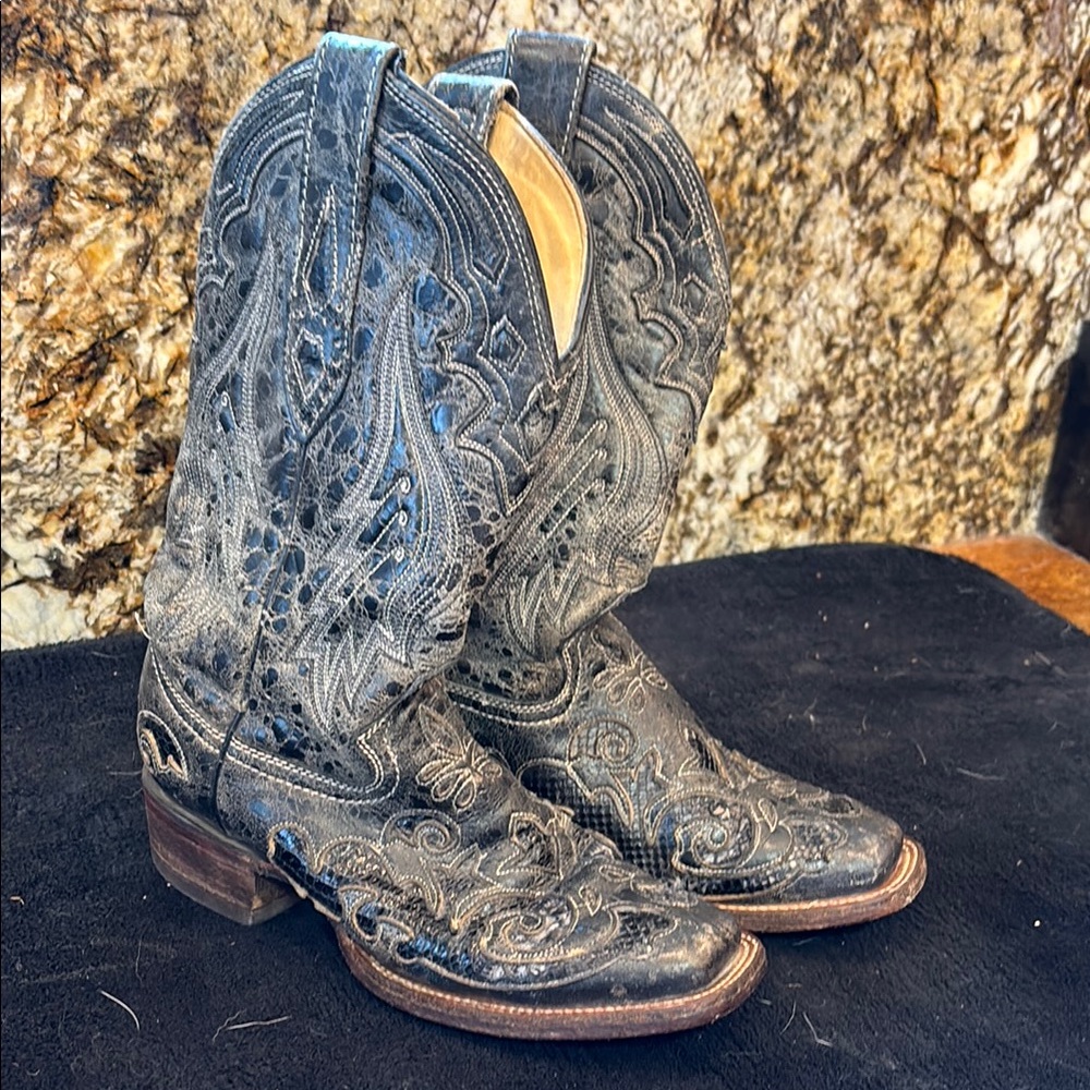 Black Embroidered Cowboy Boots